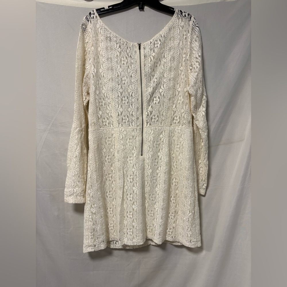 Gentle Fawn Lace and Embroidered LS Dress Size Large - Picture 5 of 5
